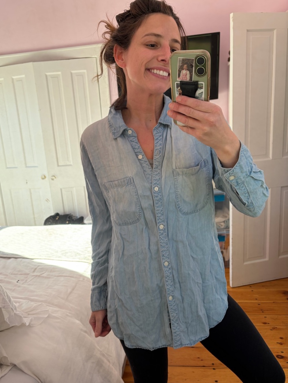 Rails Chambray Button Down Shirt Light Blue Soft Casual Size M - Picture 2 of 7